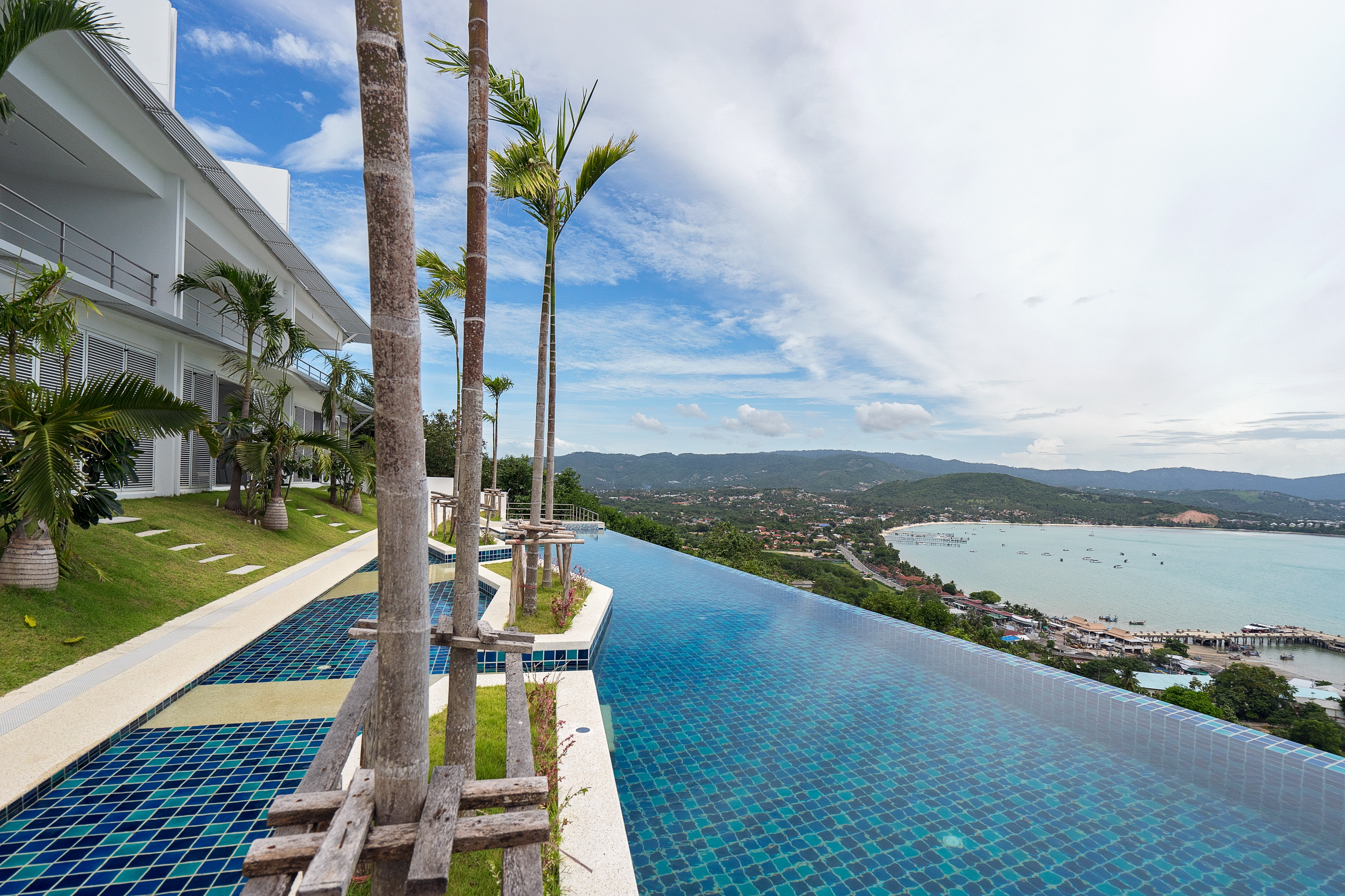 Luxury Sea View Apartment “G” @ UniQue Residences – Q8G - UniQue